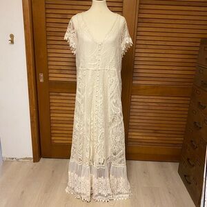 Torrid Cream Lace Maxi Dress